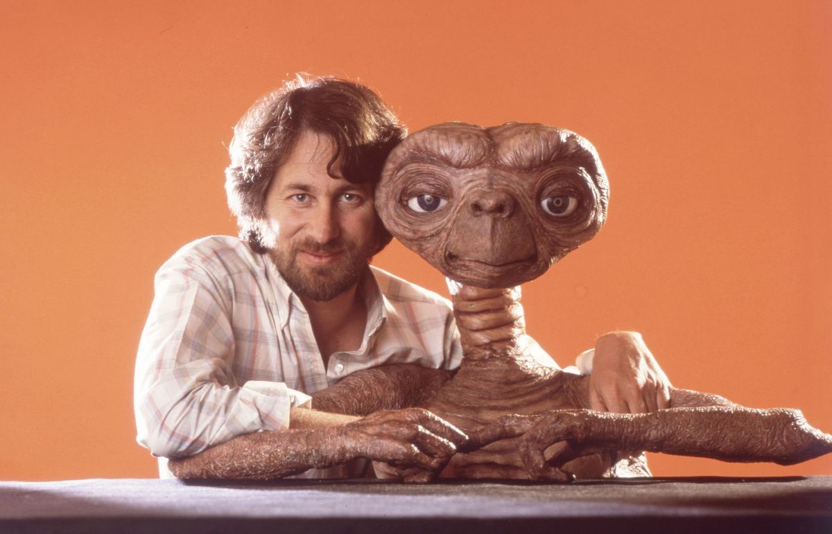 Steven Spielberg se arrepiente del polémico cambio en la revisión de E.T.